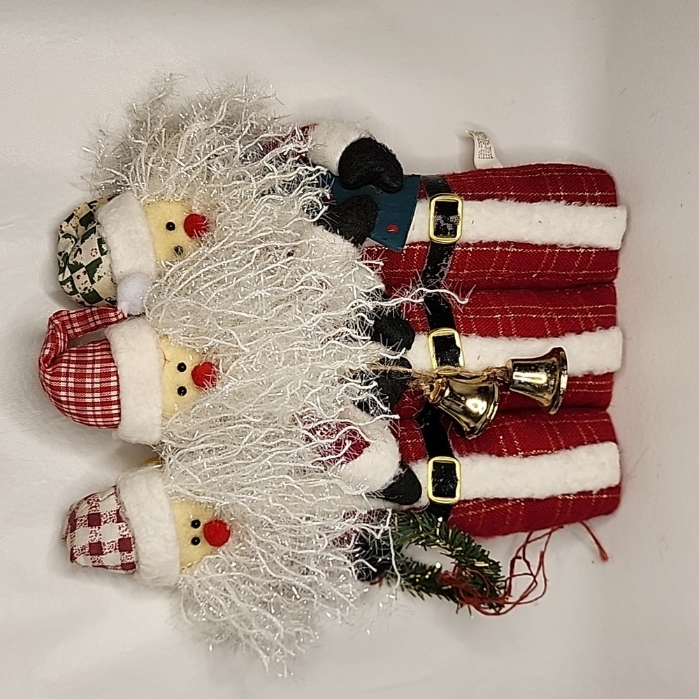 Christmas Decor Three Connected Santa's 1.6lbs 11" Tall Aged Holiday Accent